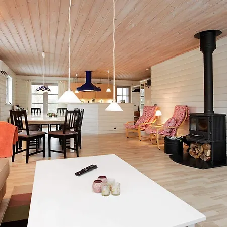 Vakantiehuis 4 Star Holiday Home In Idestrup Bøtø By